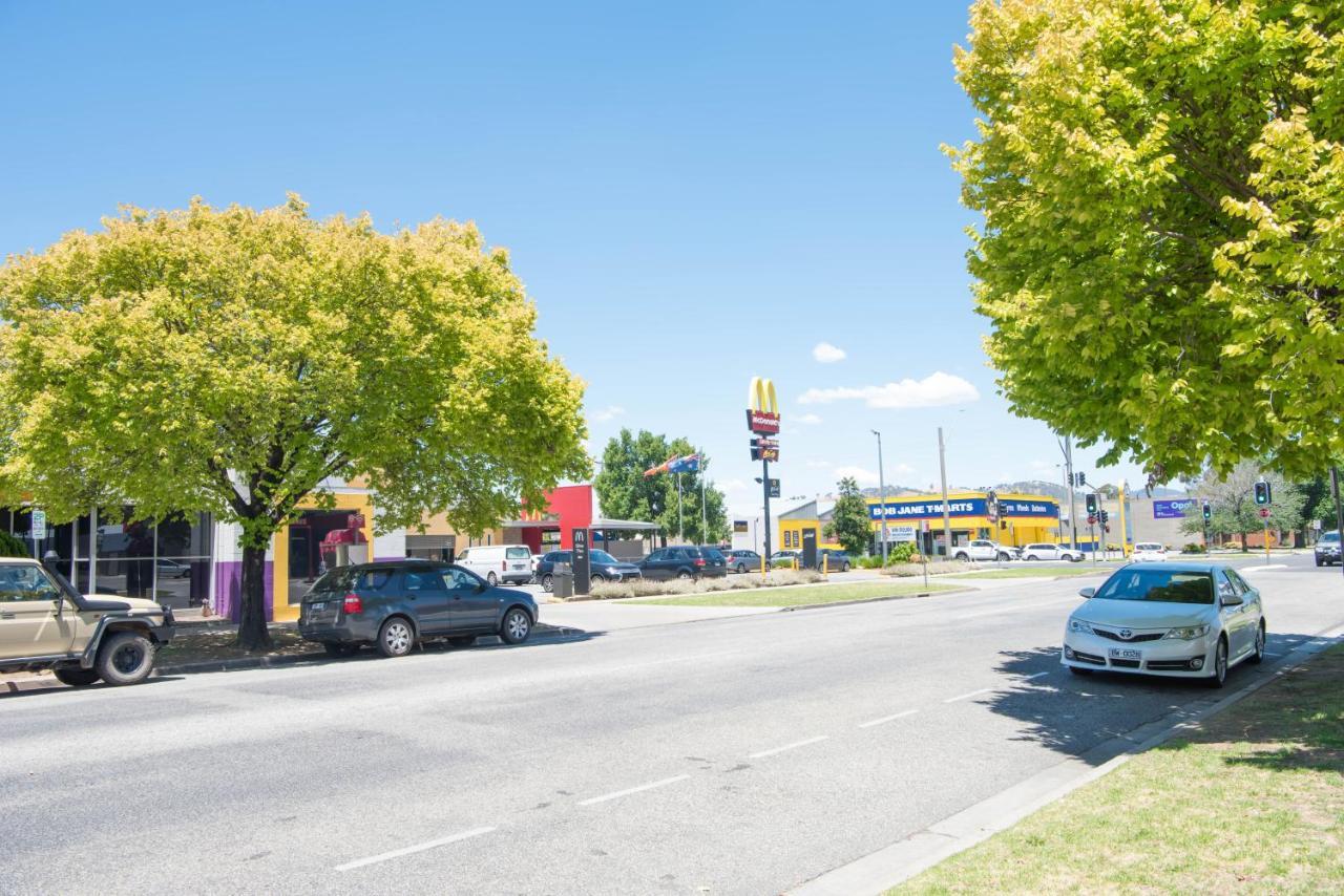 Elm Court Motel Albury Exterior photo